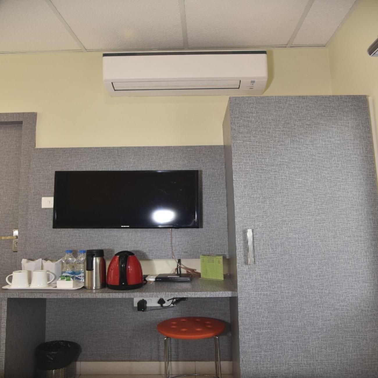 ורנאסי Hotel Tridev Grand מראה חיצוני תמונה
